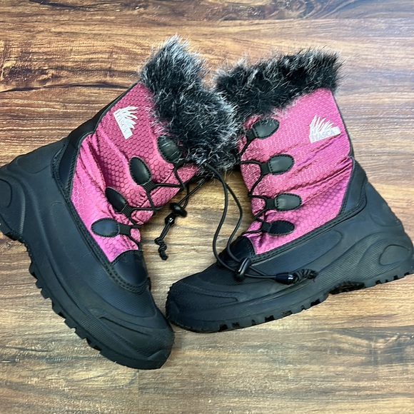 Girls snow boots size 7y - Picture 2 of 6